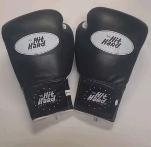 Vtg '96 Hit Hard Las Vegas 8 oz Pair of Laced Boxing Gloves - Black & White - Picture 1 of 5