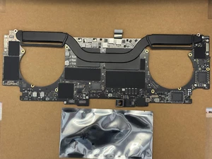 Carte mère Apple 2019 A1990 820-01814 - A NE FONCTIONNE PAS / POUR PIECES - Photo 1/6