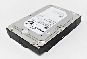 Disco rigido interno Seagate | ST3000DM007 3TB 3,5'' SATAIII (senza scatola originale) - Foto 1 di 1