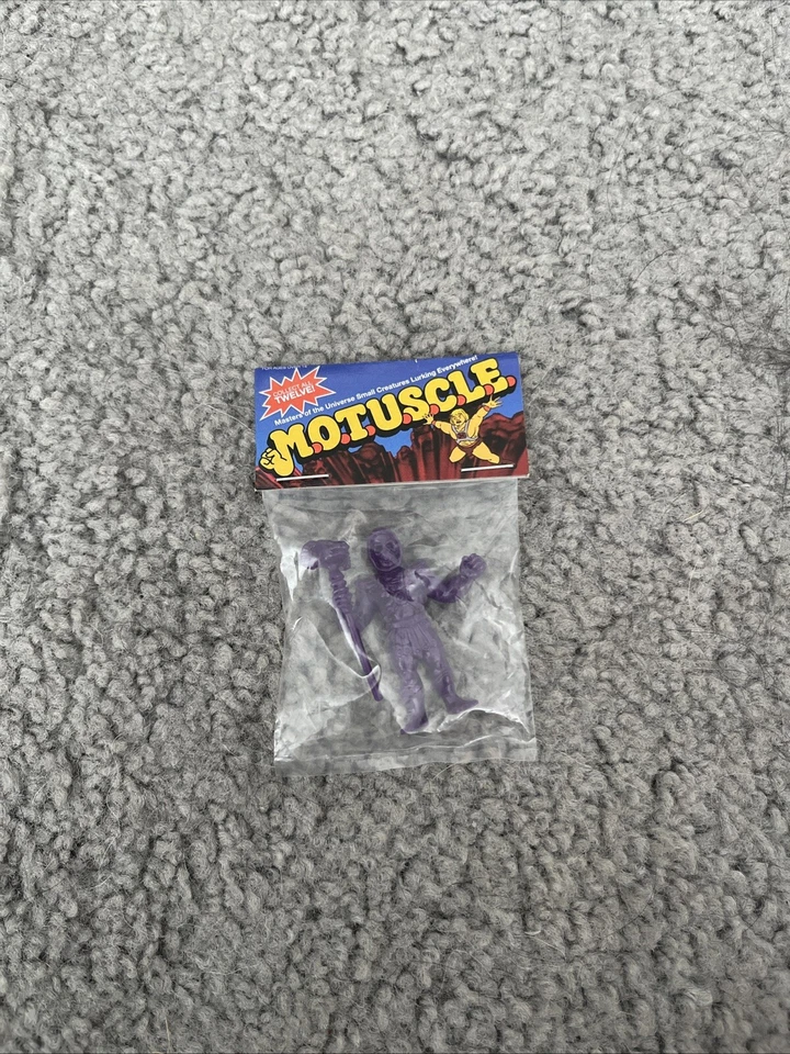 Super7 宇宙大师 M.U.S.C.L.E. SDCC Skeletor Wave 1 紫色 — 第 1/3 张图片