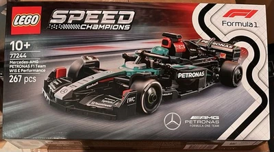 LEGO 77244 Speed Champions Formula 1 Mercedes-AMG PETRONAS W15 F1 Race Car. - Image 1 of 2