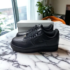 Nike Air Force 1 '07 Low Triple Black UK Size 10 New - UK NEXT DAY DELIVERY - Picture 1 of 3