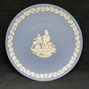 VTG 1991 Wedgwood Blue Jasperware CHRISTMAS Plate Frosty Snowman England 8.5” - Picture 1 of 10