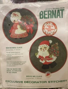 Vintage Bernat Holiday Hoops Mrs. Claus Embroidery Needlepoint  - Picture 1 of 4