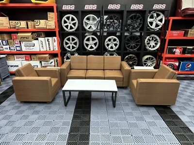 Diorama 1/18 Sofa Table Seat Model Garage Furniture Scene Display Prop Model Toy - Image 1 of 4