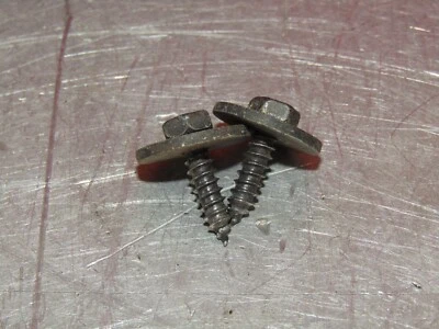 2001-2005 Pontiac Aztek OEM taillight retainer screw set 01 02 03 04 05 - Image 1 of 2