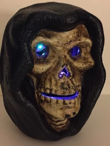 Halloween Skelett Kopf Augen Nase Mund Licht Farbwechsel Requisite Dekoration 8" - Bild 1 von 12