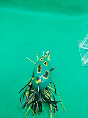 Isca antiga vintage topwater Moss Boss isca para baixo, ótimo presente de dia dos pais. - Imagem 1 de 4