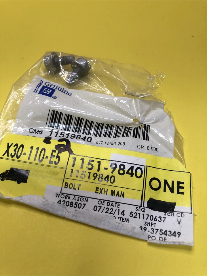 NUEVO 96-17 GM Chevrolet Pontiac Colector de escape Protector térmico Perno 11519840 Cantidad 2 Foto 1 de 3