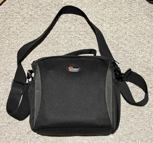 Lowepro Format 160 Black Camera Bag for Canon Sony Leica Panasonic Nikon Fuji - Picture 1 of 4