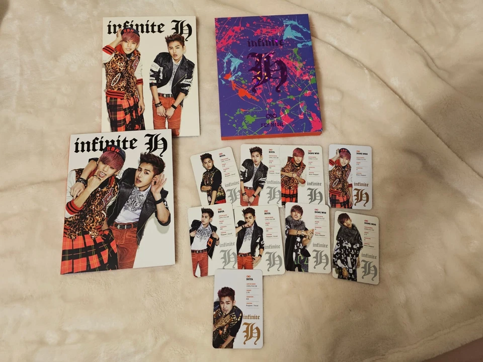 INFINITE H [FLY HIGH] 1st Mini Album CD with 9 Photocards Foto 1 de 1