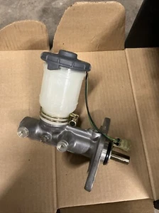 New Master Brake Cyl Dorman M39552 - Picture 1 of 3
