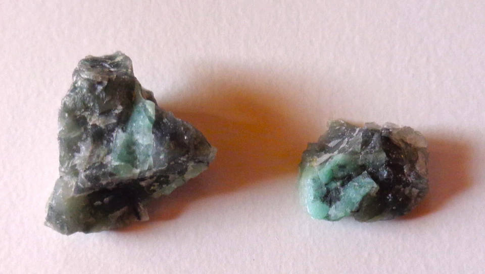 2 Smaragde Natur - Kolumbien Anden + 2 x Zugaben 💖(U684) Schau Mal durch ! - Bild 1 von 1