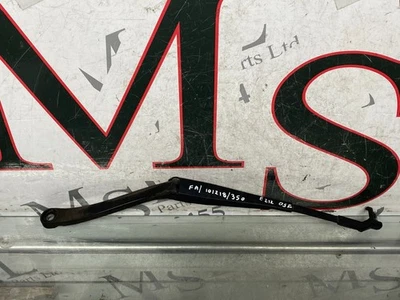 MERCEDES BENZ W212 E CLASS FRONT WIPER ARM RIGHT SIDE A2128201144 - Image 1 of 4