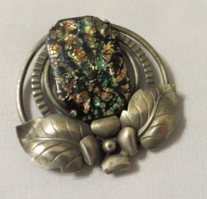 VINTAGE ART NOUVEAU 3D DRESS CLIP BROOCH FOIL GLASS STONE STYLISED LEAVES - Picture 1 of 22