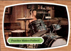 Brady Bunch 80 1969 ¡La práctica hace perfecta! Tarjeta EX Bobby Brady on Drums Love it - Imagen 1 de 2