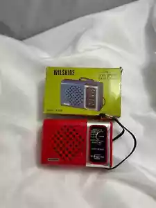 Vintage Willshire solid state Am pocket radio. in box with strap - Picture 1 of 10