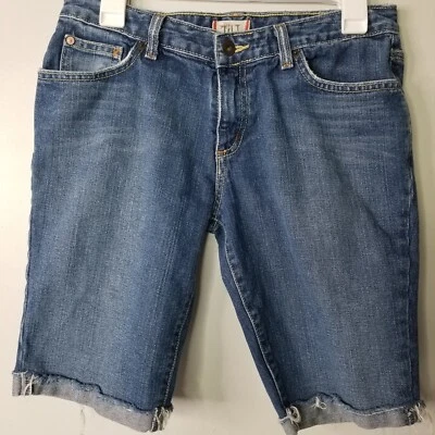 TILT Women’s Jean Bermuda Shorts Huntington Flare Frayed Cuff Med Wash Blue Sz 7 - Image 1 of 4
