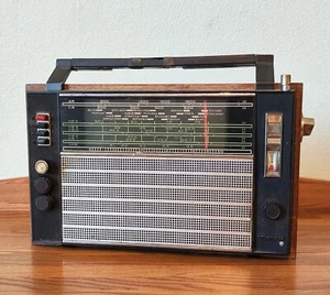 OKEAN-205 B Vintage 1973 Soviet Russian Belarussian Transistor Radio USSR - Picture 1 of 13