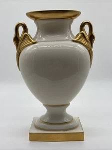 Vaso piedistallo trofeo manico cigno vintage Lenox bianco/oro - etichetta verde raro HTF - Foto 1 di 15