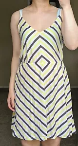 NWT F21 Lightweight White Yellow Gray Stripes V Neck Thigh Length Short Dress M - Picture 1 of 7