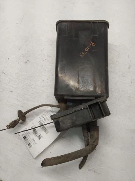 Bote de vapor de combustible Sorento 2005 1075 Foto 1 de 4