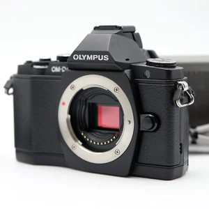 Olympus OM-D E-M5 Black [ Near Mint Shot 4866 ]  16.0 MP Digital Camera Japan - Picture 1 of 24