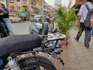 HONDA HINESS CB350 BACKREST PLATE - Picture 1 of 1