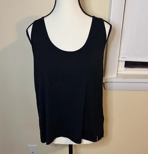 Fourlaps Surge Athletic Tank maglia posteriore taglia Med tecnologia nera prezzo consigliato dal produttore $58 - Foto 1 di 5