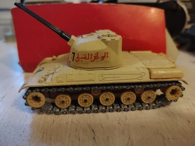 Véhicule Militaire Miniature SOLIDO Char Blindé AMX 30T France Réf 209 1/1965 - Photo 1/4