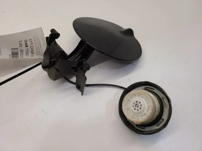 Dodge Avenger 2008-2014 llenado de combustible tapa tanque de gasolina cubierta con tapa negra  Foto 1 de 4