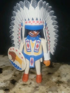 Playmobil Buffalo Warrior Native Chief American Indian Male Adult Figure 3060 - Picture 1 of 4