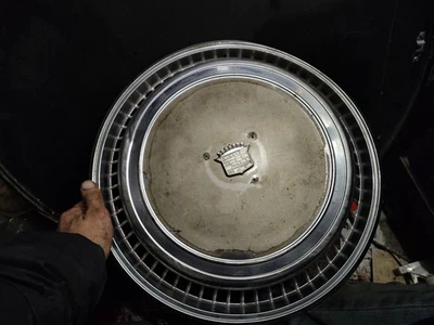 Колпаки колес Cadillac Eldorado - Изображение 1 из 4