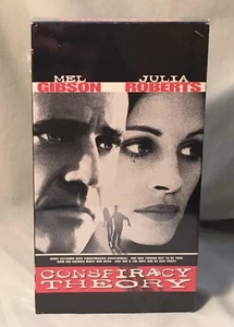 Conspiracy Theory VHS Mel Gibson Julia Roberts Patrick Stewart - Picture 1 of 6