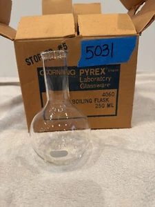Lot of 6 NEW Corning/Pyrex #4060 - 250ml Long Neck Flat Bottom Boiling Flasks - Picture 1 of 13