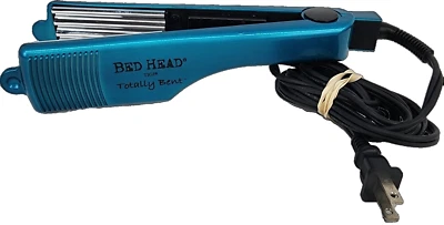 Crimpador de cabelo Tigi Bed Head totalmente dobrado azul cromado, 2" - Imagem 1 de 4