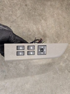 92 93 94 Chevy Suburban Left Front Master Power Window Mirror Lock Switch Gray - Picture 1 of 14