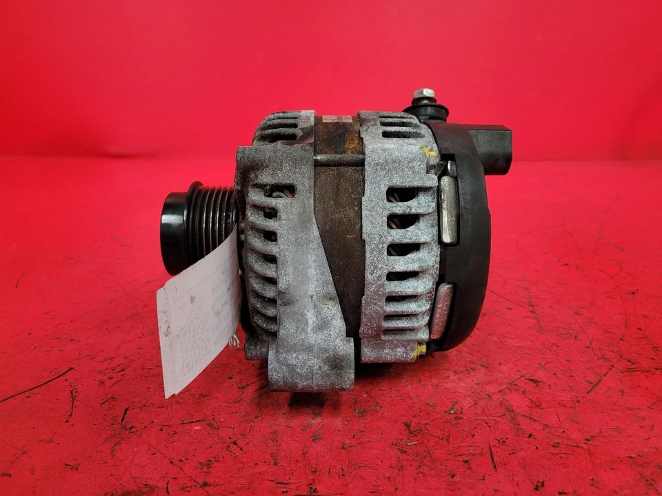 LANDROVER RANGE ROVER VELAR R-DYNAMIC SE L560 MK1 2018 ALTERNATOR LR091104 - Image 1 of 4