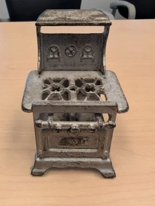 Vintage Royal Gusseisen Spielzeug Herd oder Verkäufer Muster - Bild 1 von 6