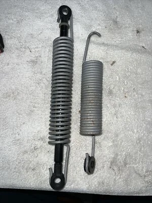 BMW 535XI 2008-2010 muelle maletero trasero fabricante de equipos originales BMW 528i de fábrica Foto 1 de 4