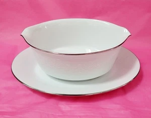 Noritake Reina 6450Q Sauciere Schüssel mit aufgesetztem Unterteller weiß geblümt - Bild 1 von 8