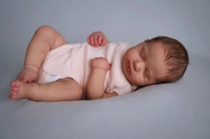 Lifelike 20in Reborn Baby Dolls Realistic Newborn Vinyl Silicone Girl Kid Gift - Picture 1 of 4