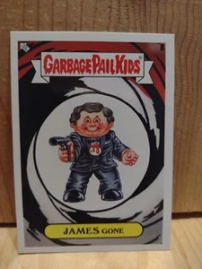 2022 GPK GUSANOS DE LIBRO: JAMES GONE #8 ADAPTACIONES BRUTAS MC8 - Imagen 1 de 2