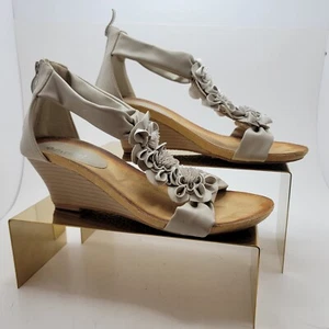 Patrizia Beige Faux Leather Open Toe Wedge Floral Textured Harlequin Sandals 9 - Picture 1 of 14