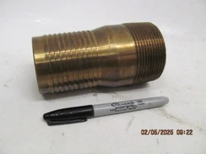 2&1/2" x 2&1/2  "  npt  BRASS NIPPLE ADAPTER - Picture 1 of 1