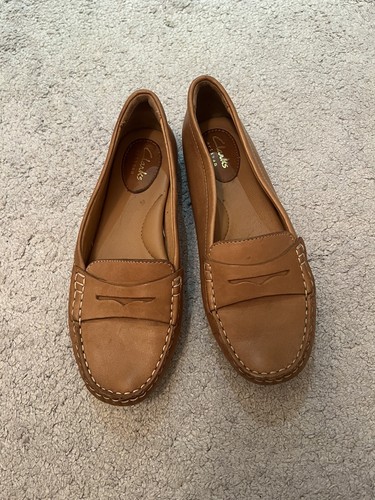 Mocassini scarpe da guida Clarks in pelle marrone marrone suola piatta taglia UK 3 5