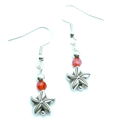 Pendientes personalizados Brighton paisaje marino estrella de mar concha vida marina cuentas rojas brillantes Foto 1 de 4