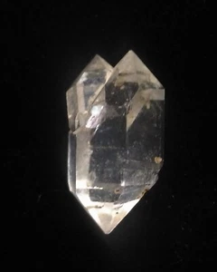 TRIPLE TIP QUARTZ CRYSTAL (QU130/79) Mineral from Lechang Mine, China - Picture 1 of 6