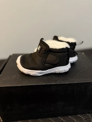 Bebés Niños Niñas Invierno Cálidos Zapatos Acogedores Vellón Talla 5/6 Foto 1 de 4