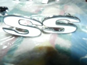 GM Camaro SS Emblems 3899862 Pair Of S's - Picture 1 of 4
